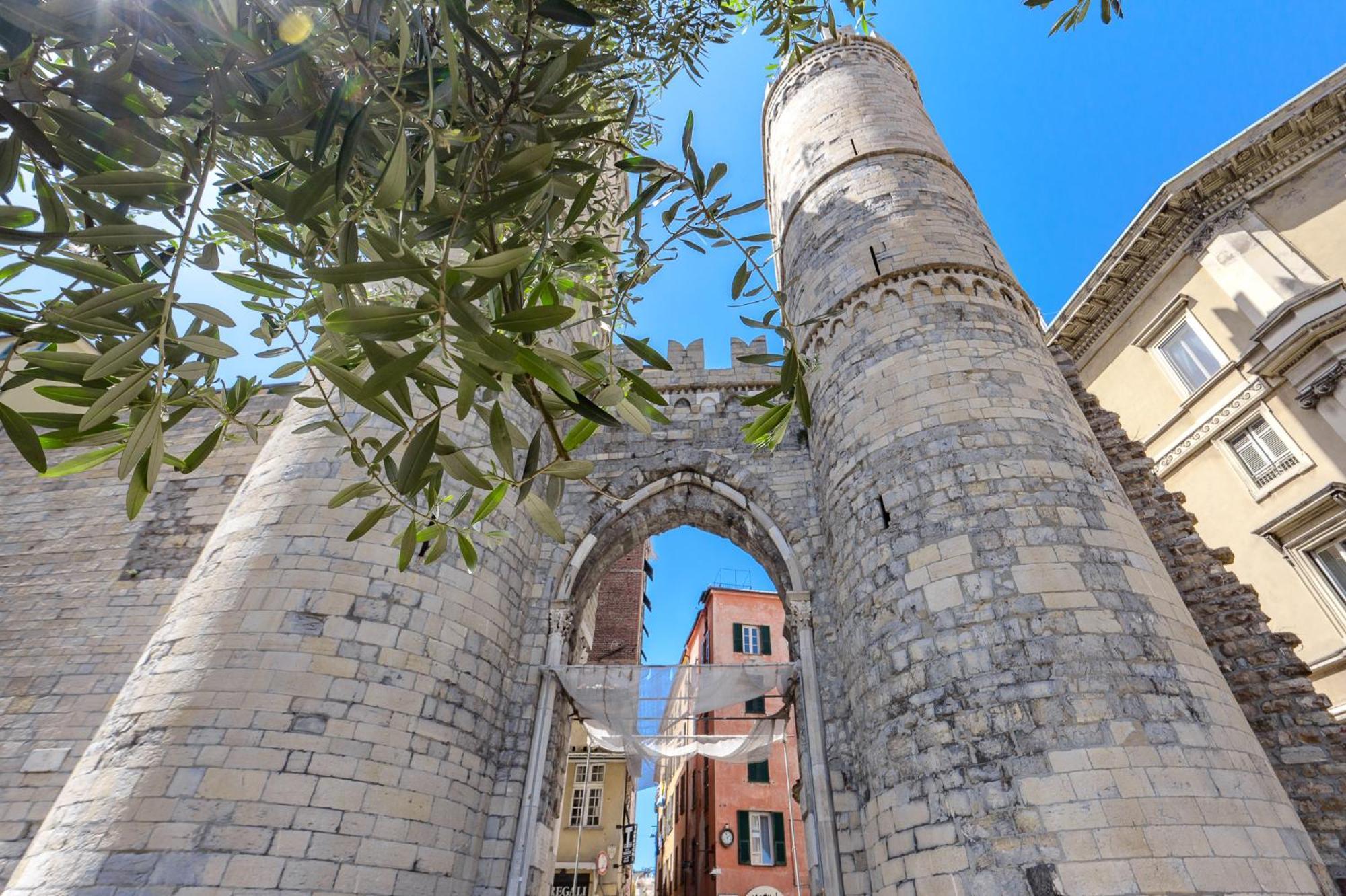 Dalle Torri Di Porta Soprana - Genovainrelax Exteriör bild